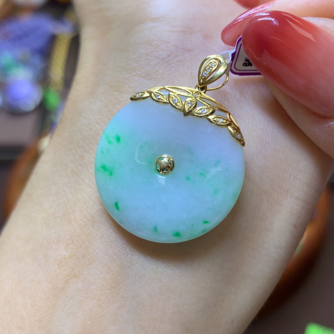 【闪购商品】翡翠颈饰18K金镶嵌翡翠