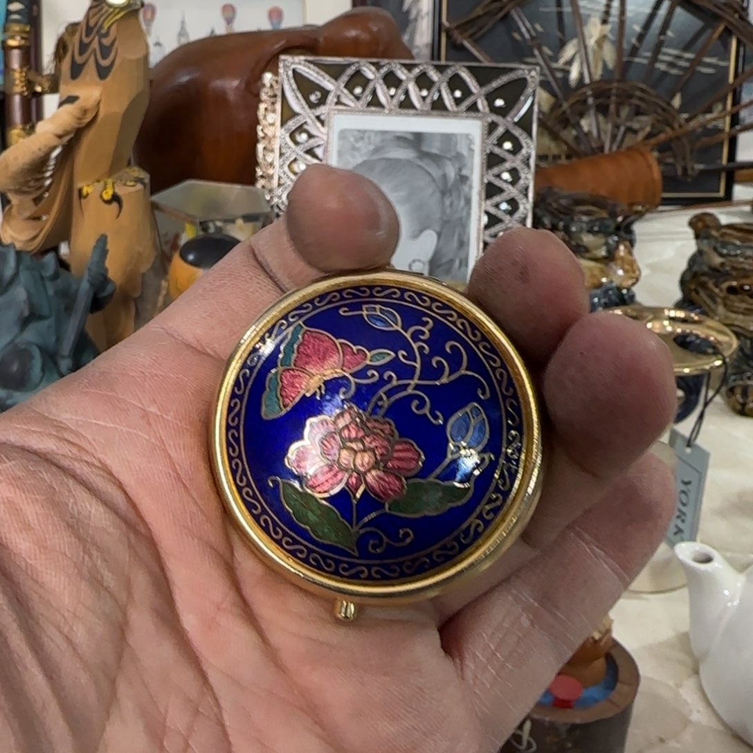 诺***爷瓷片茶室摆件茶室摆件