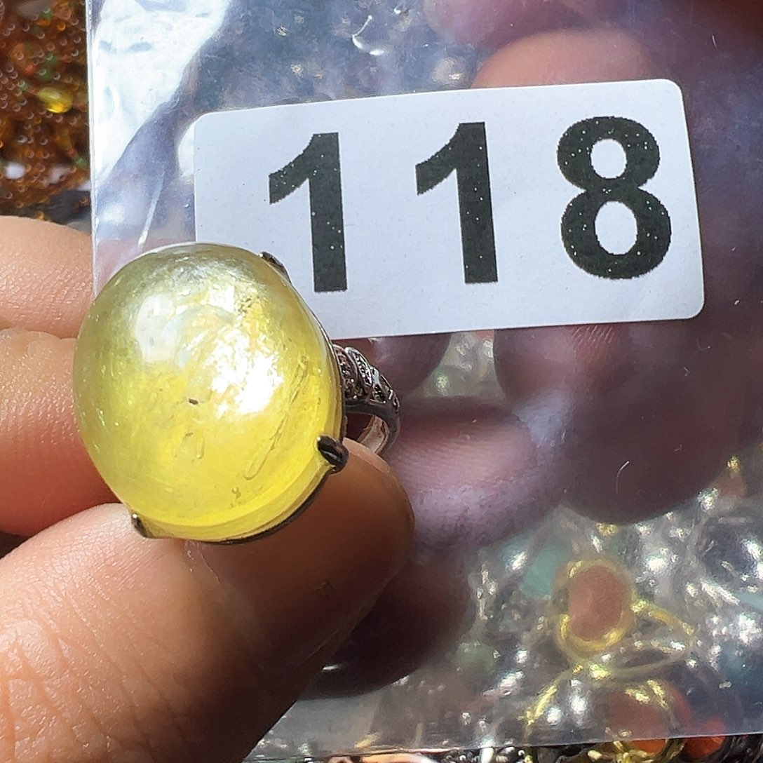 石英质玉戒指未镶嵌