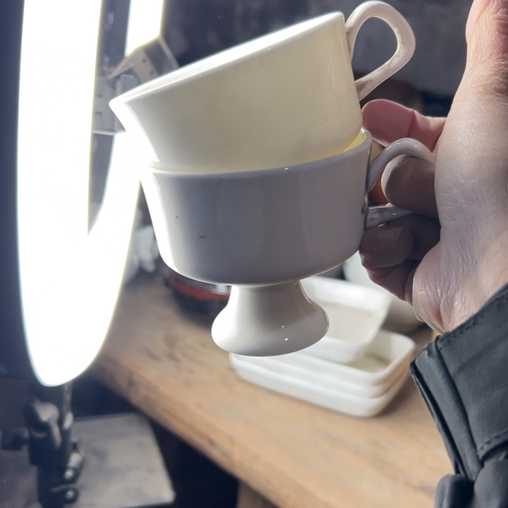 库存尾货骨瓷杯一对