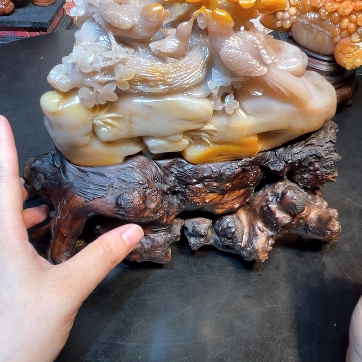 寿山石雕刻花鸟的