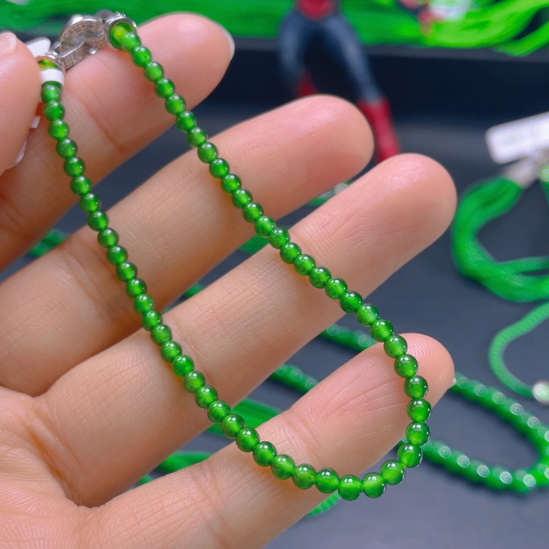 翡翠颈饰未镶嵌，1