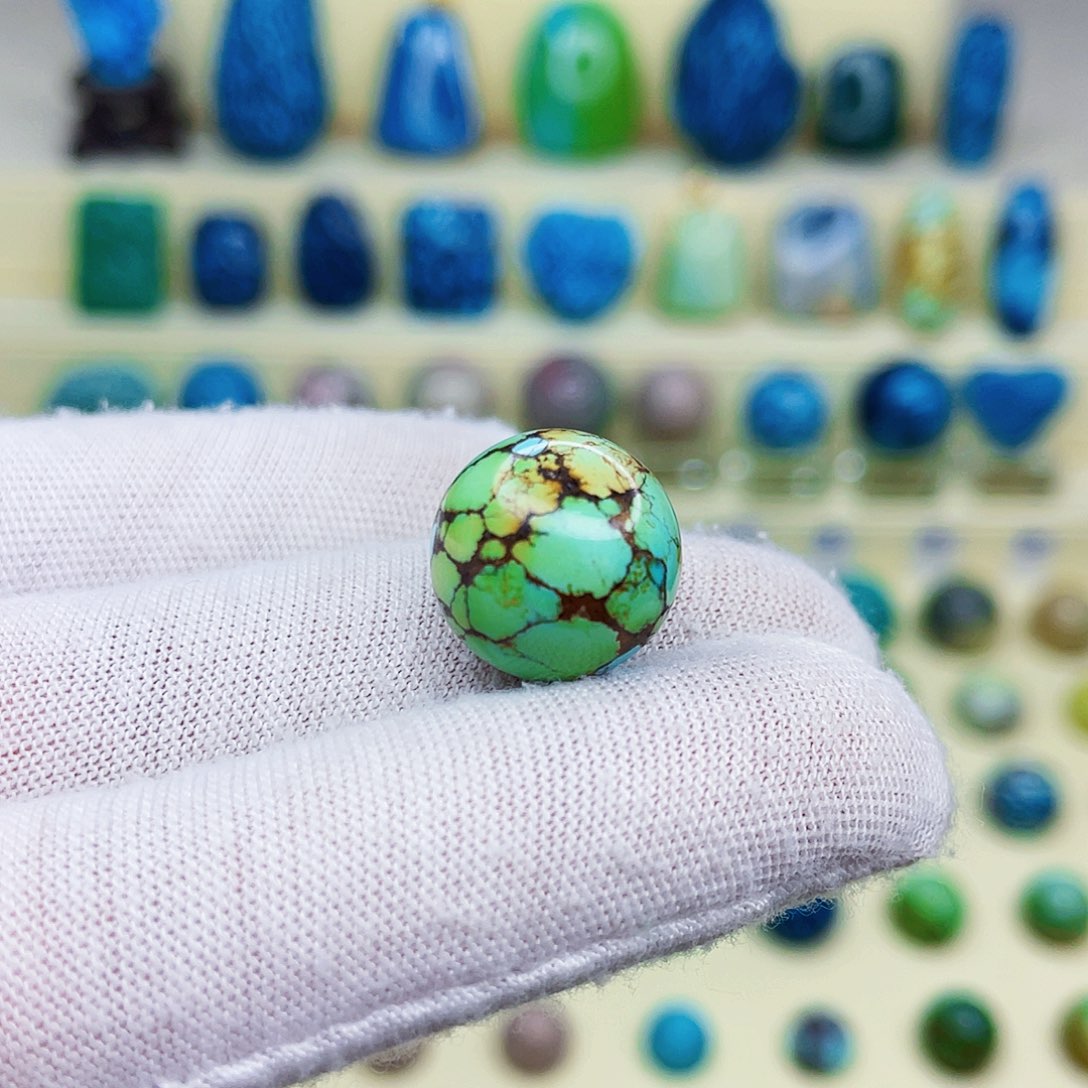 绿松石绿松石未镶嵌