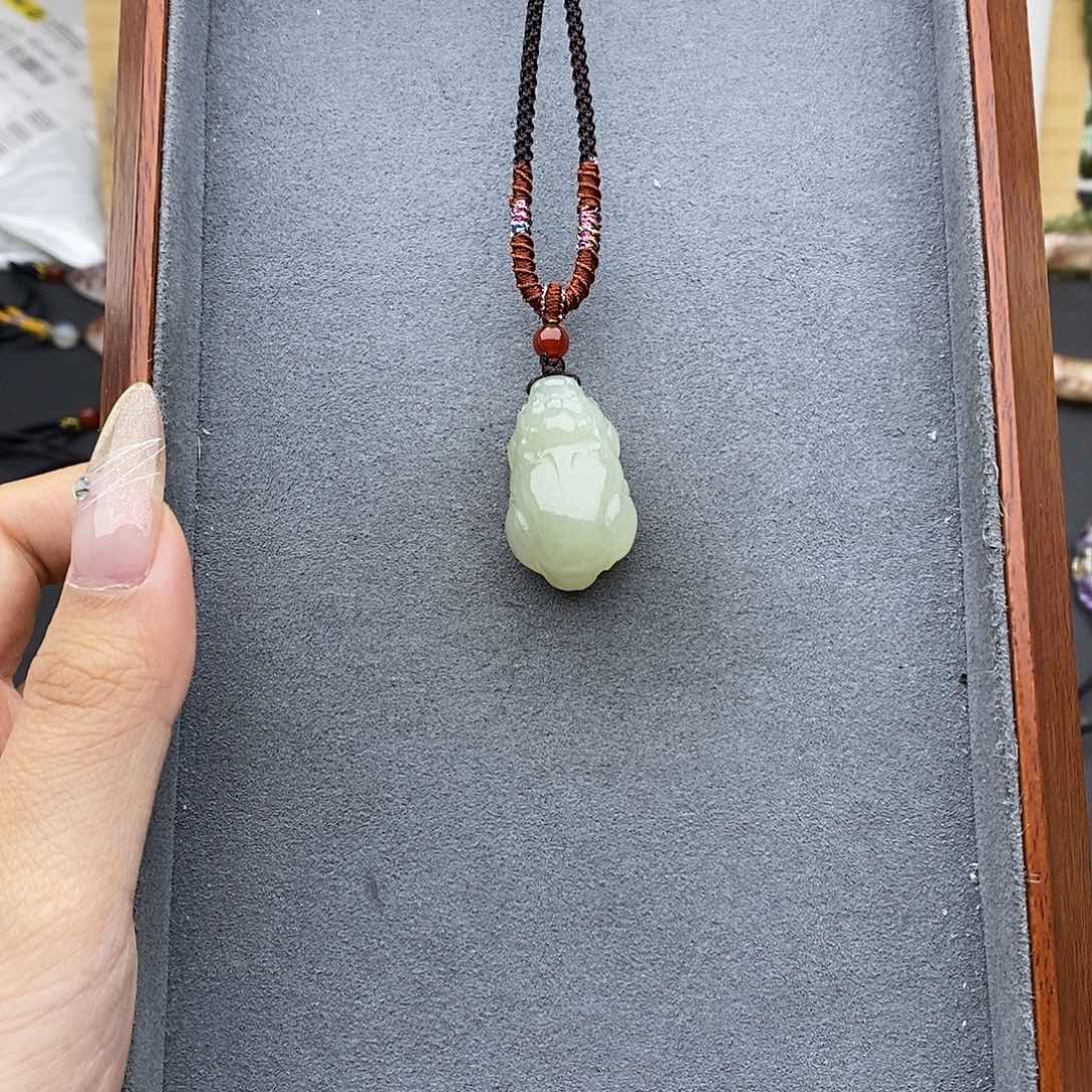 和田玉吊坠(不含链)未镶嵌