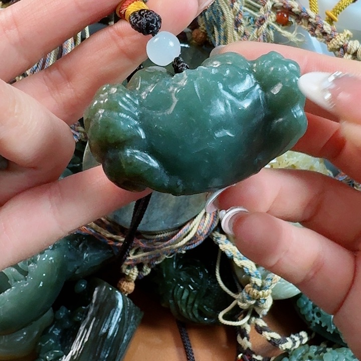 和田玉挂件未镶嵌