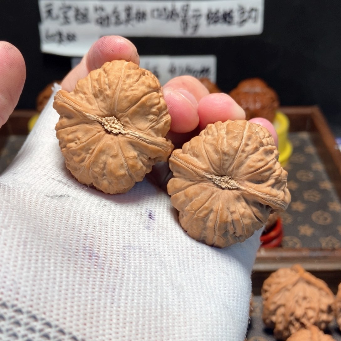 吊坠文玩核桃南瓜42尺75