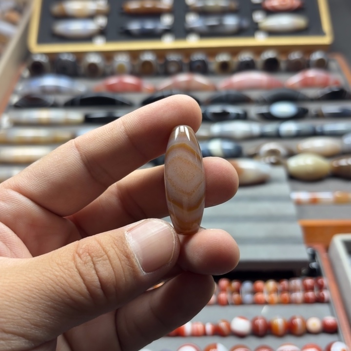 1***3玛瑙/玉髓未镶嵌单珠