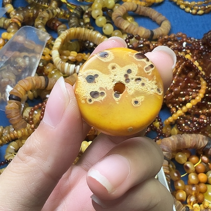 l***姐非金属意臻珠宝天然手串