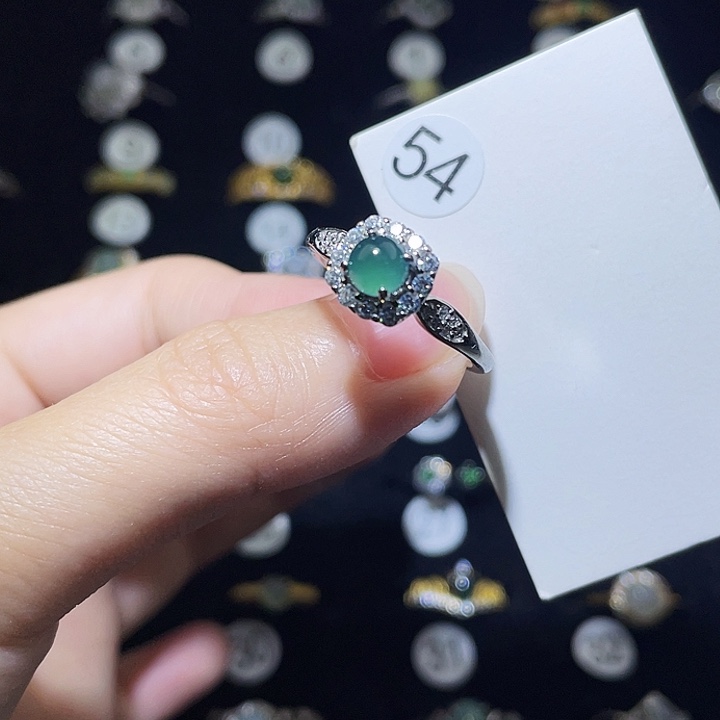 翡翠未镶嵌戒指戒指