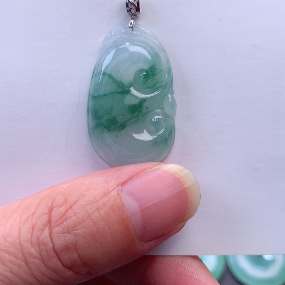 翡翠吊坠(不含链)18K金镶嵌