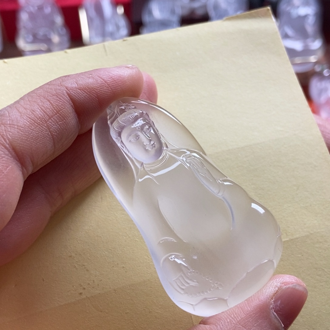 石英质玉颈饰未镶嵌凯*