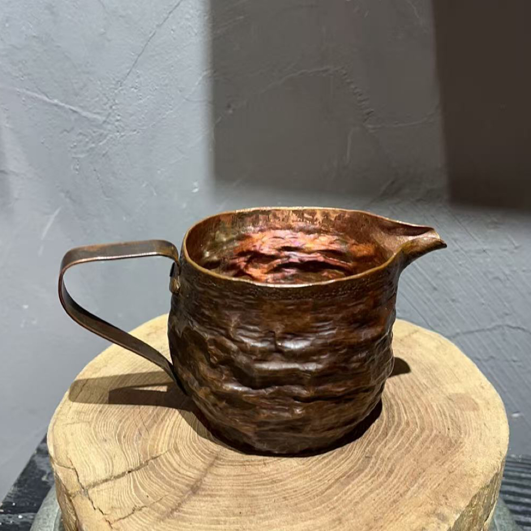 手工锻打公道杯紫铜锻打