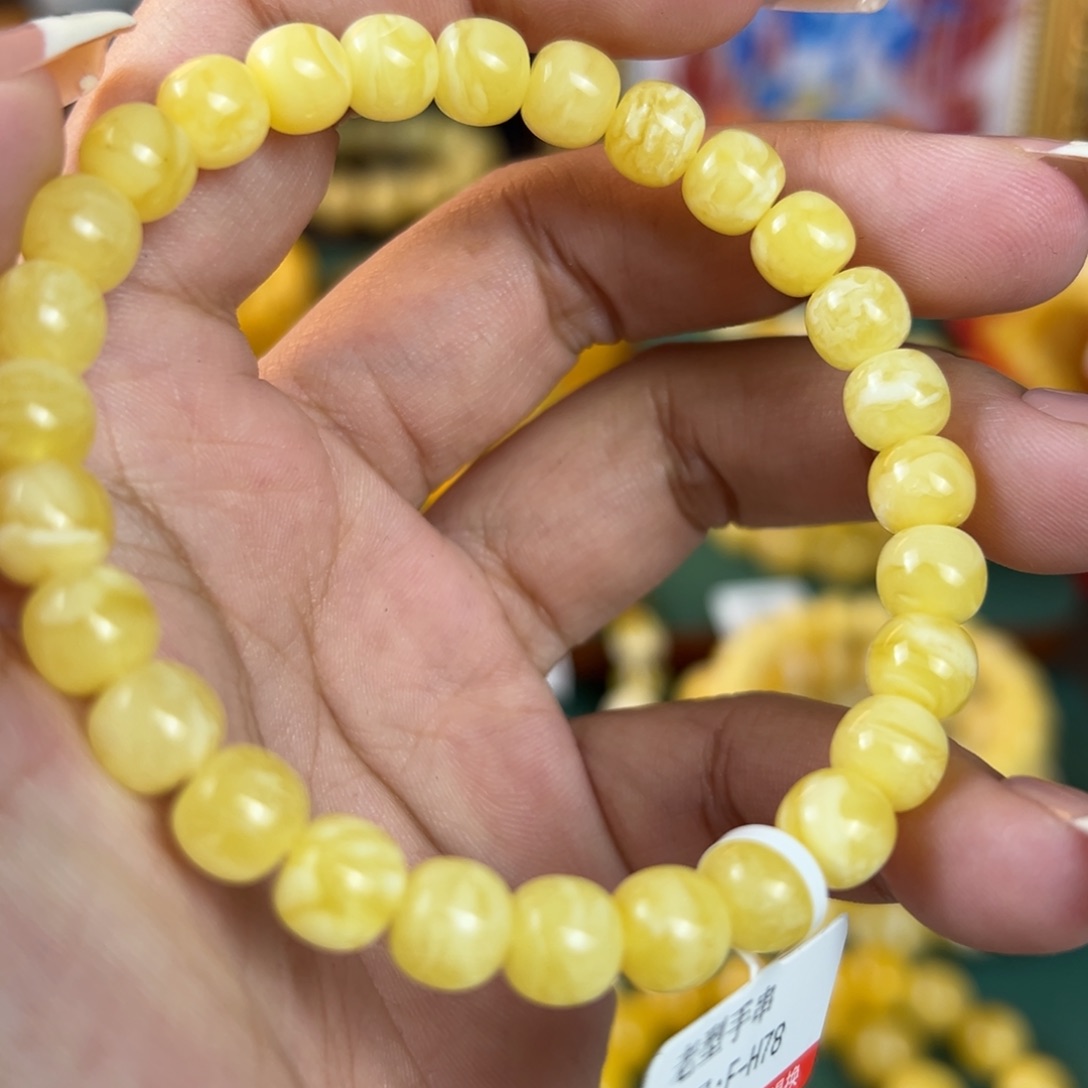 未镶嵌琥珀珠宝奇石