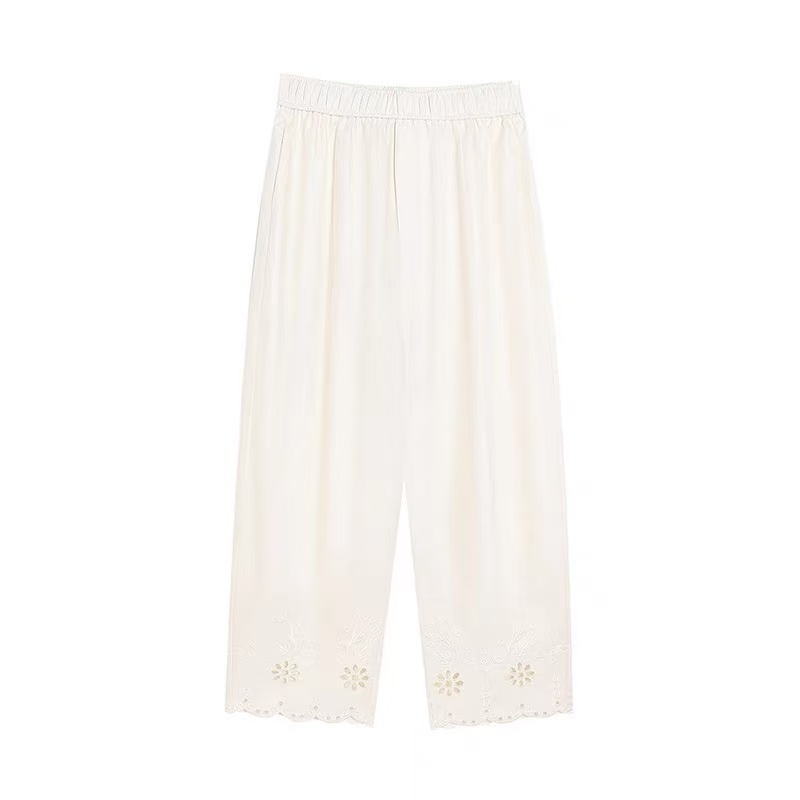 幂幂2025 慵懒风高级感钩花镂空休闲九分裤