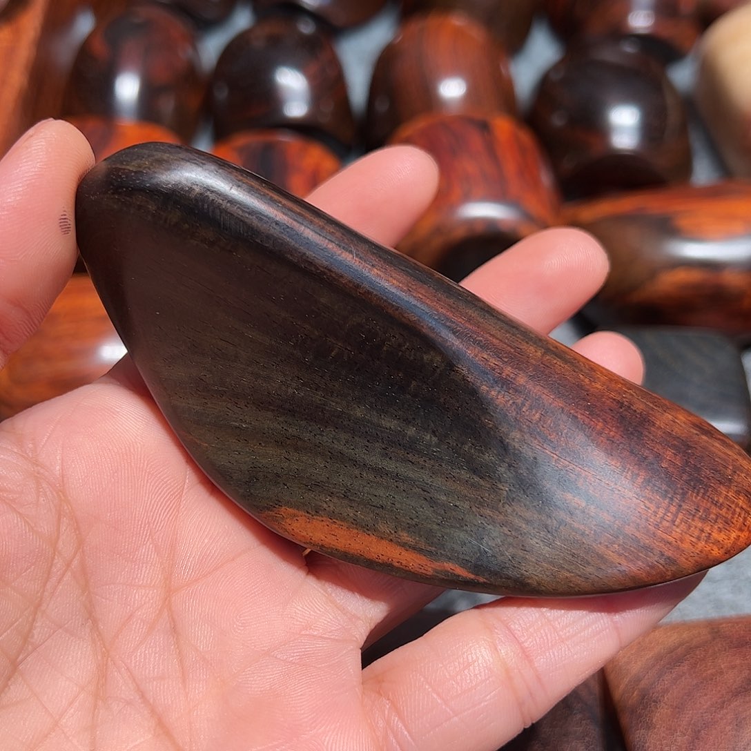 简***…交趾黄檀（大红酸枝）