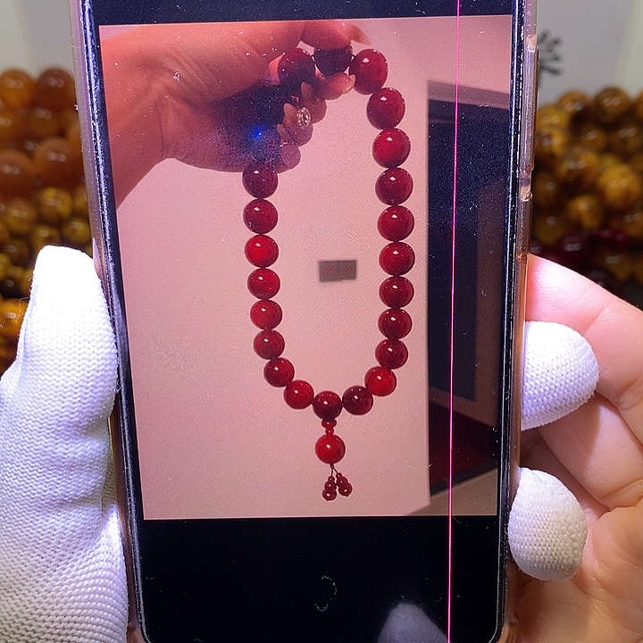 松木手串/手链1.8*18 颗帝王血龙木高冰透