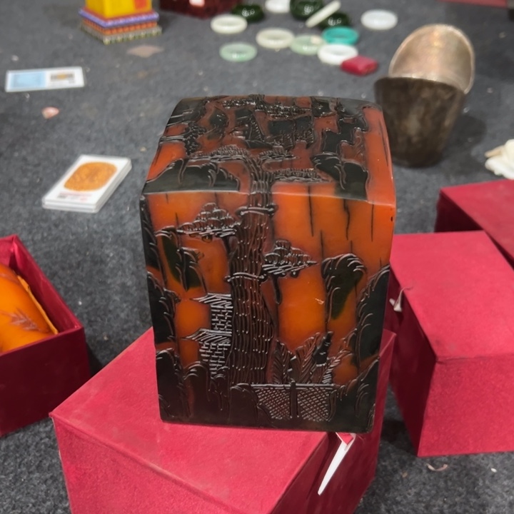 精品摆件工艺品等