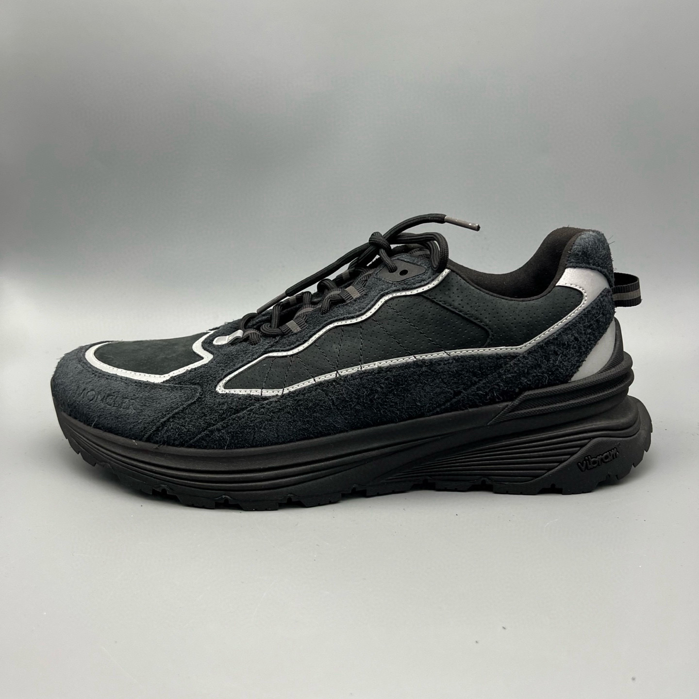 MONCLER/蒙口 mo025 黑色运动鞋 时尚百搭