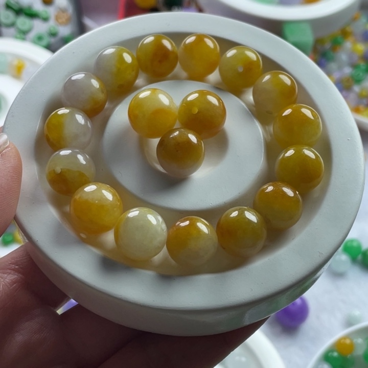 耿***媛非金属卡12➕黄色珠珠17颗