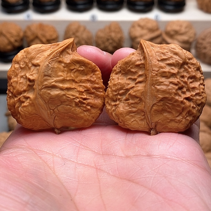 文玩核桃把件……………………