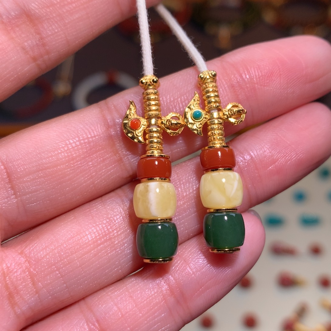 南红玛瑙未镶嵌颈饰