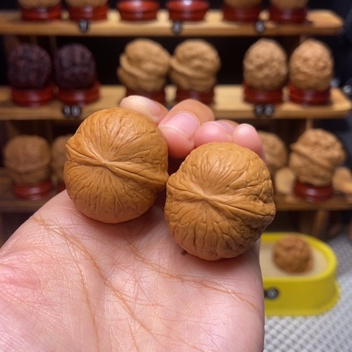 文玩核桃吊坠晶玉38