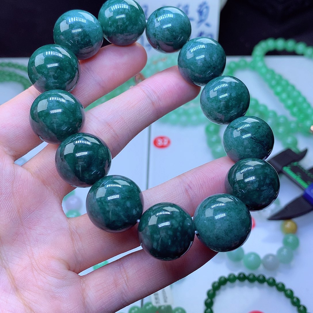 翡翠毛衣链未镶嵌