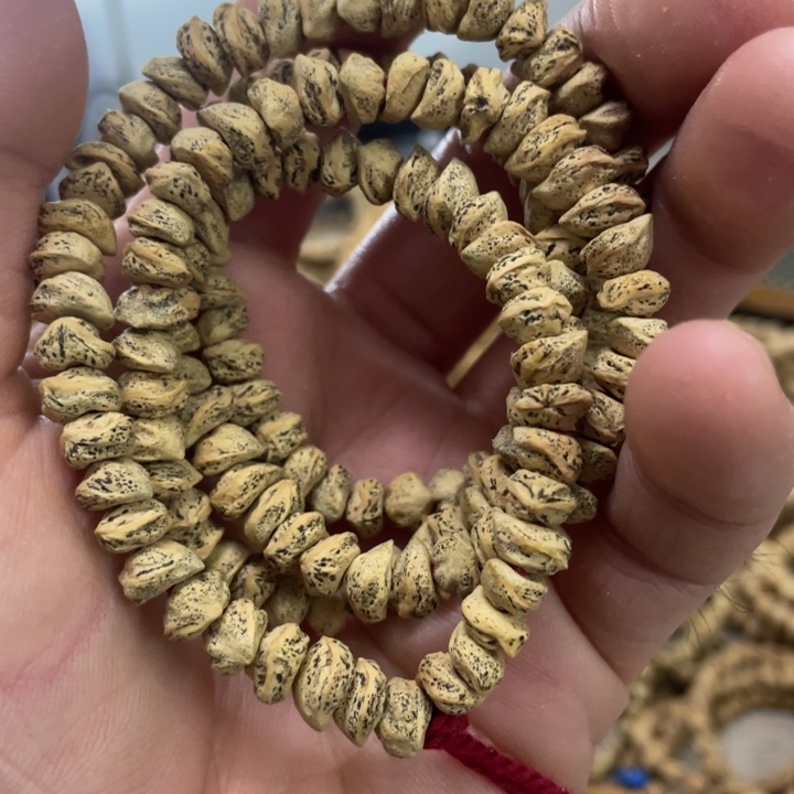 老***鸡吊坠柏香籽/百香籽