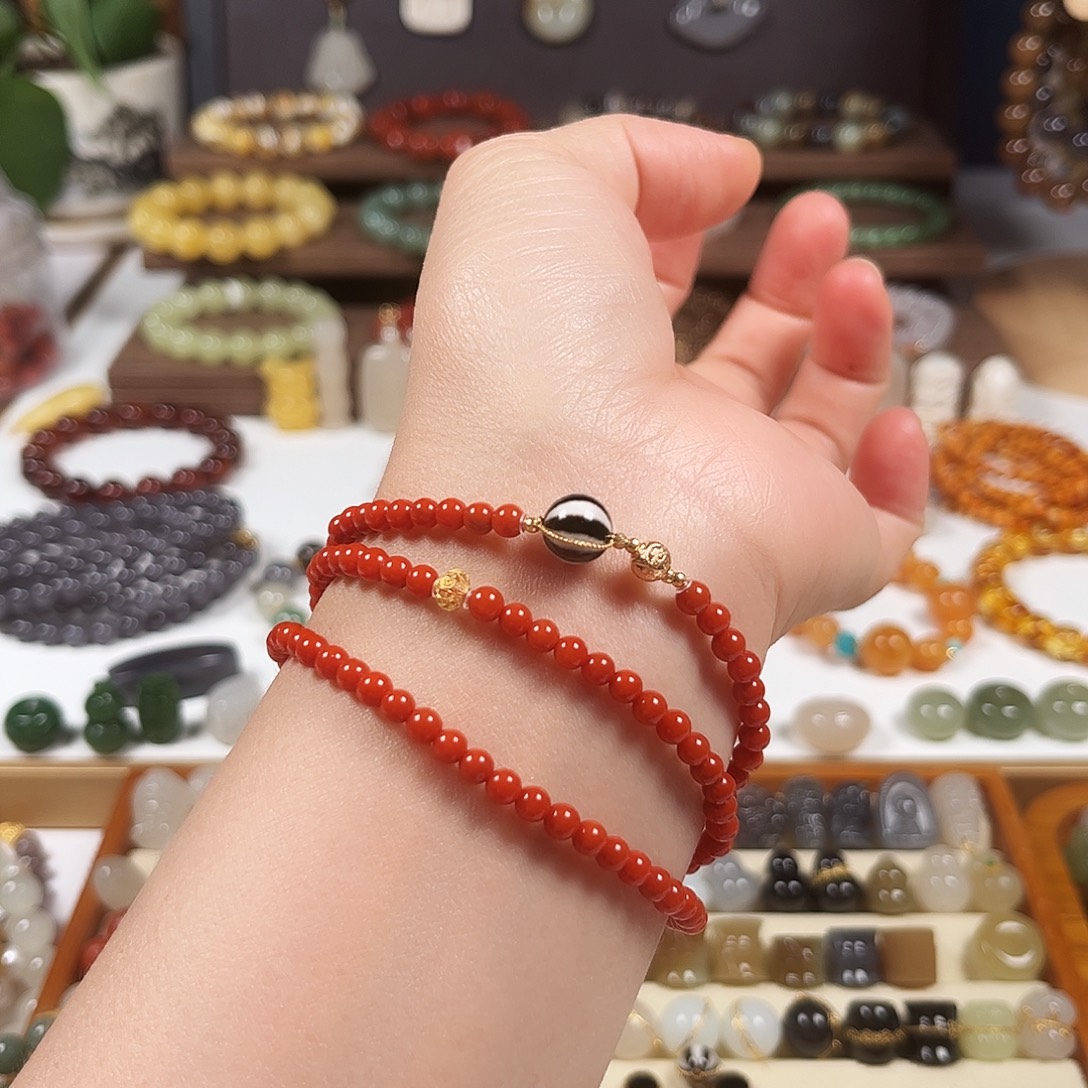 南红玛瑙18K金镶嵌1南红手串