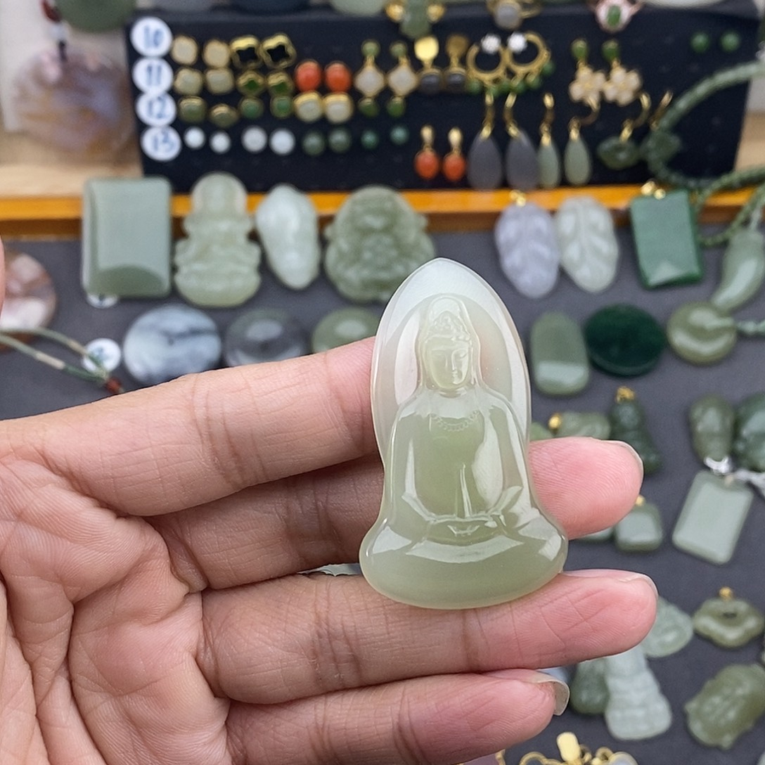 和田玉未镶嵌吊坠(不含链)
