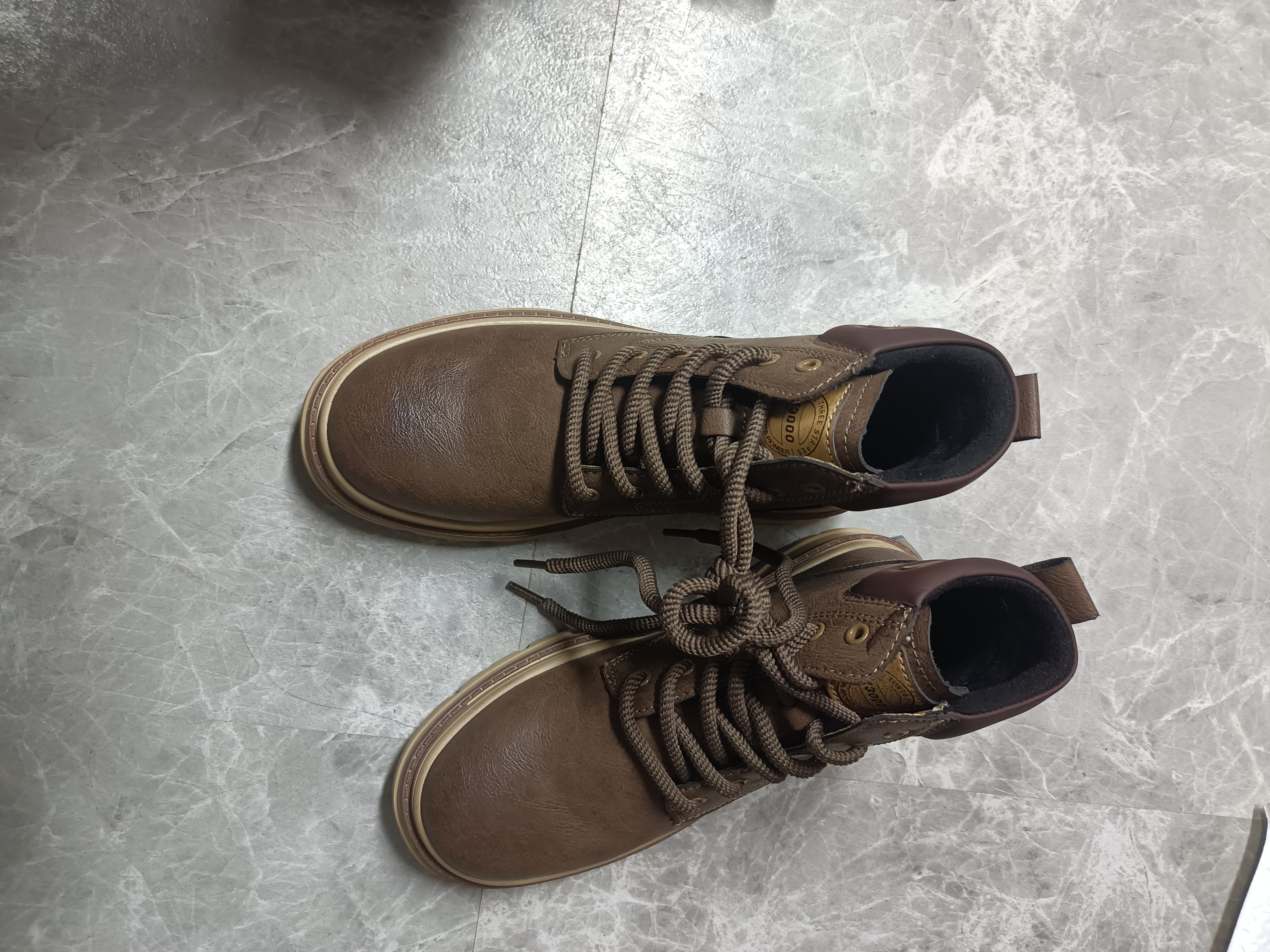 学院风男鞋高帮靴子马丁靴潮流保暖套筒欧美风