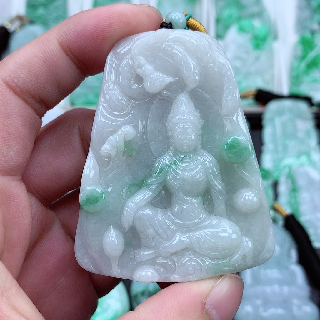 翡翠颈饰未镶嵌翡翠吊坠