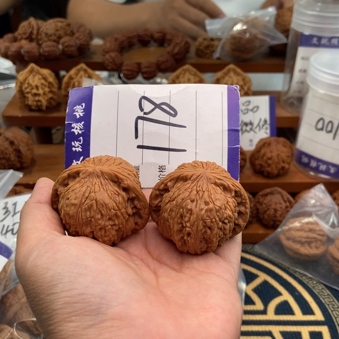 文玩核桃把件灬*往44泥鳅