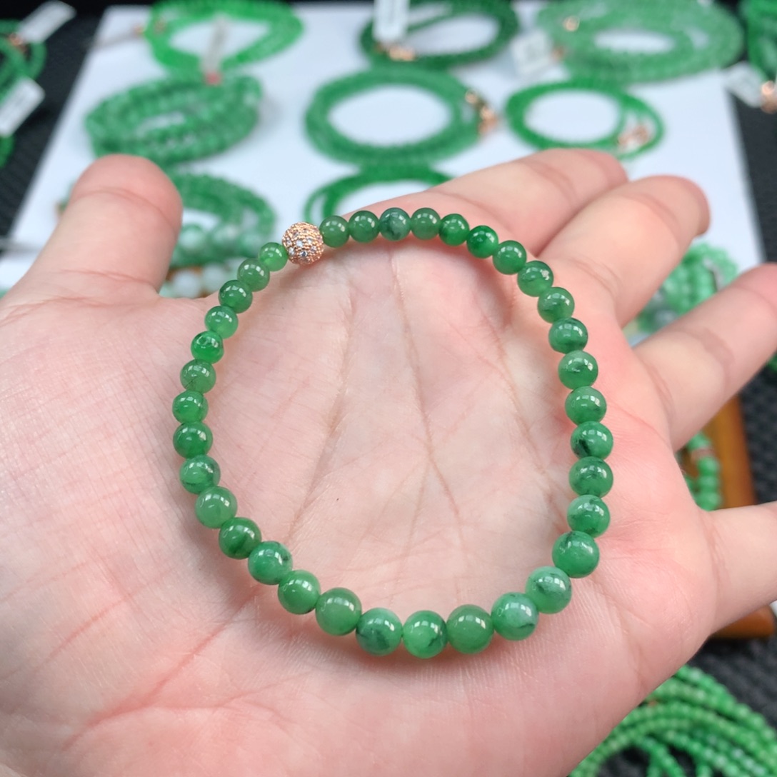 翡翠手链未镶嵌翡翠