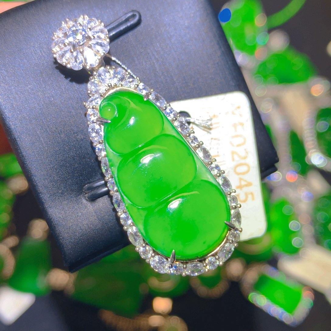 翡翠银S925镶嵌颈饰