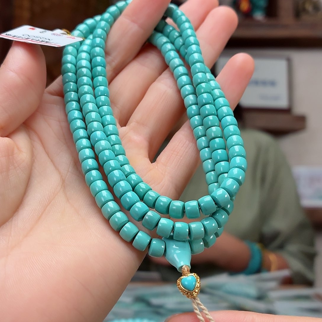 18K金镶嵌绿松石珠宝奇石