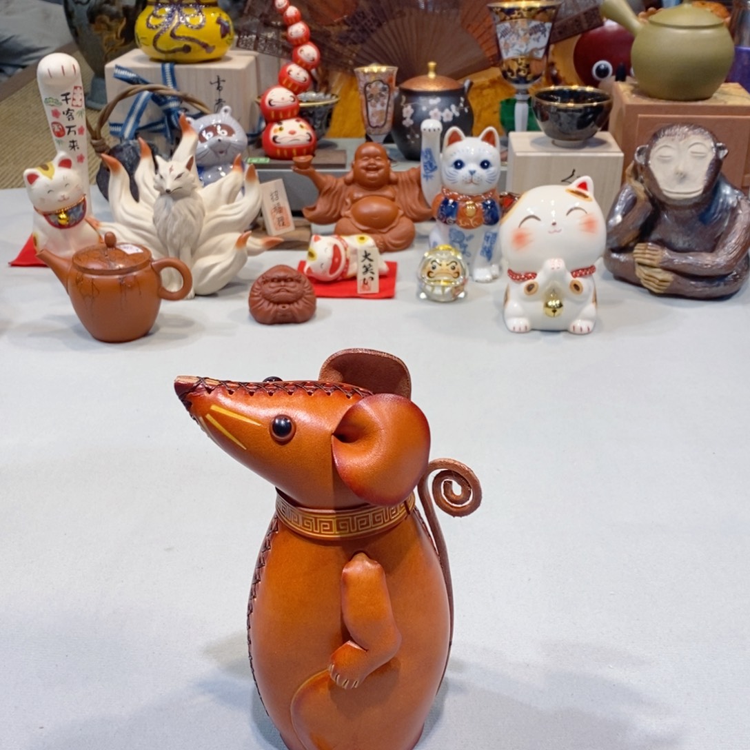 羊皮（革）小牛皮（革）