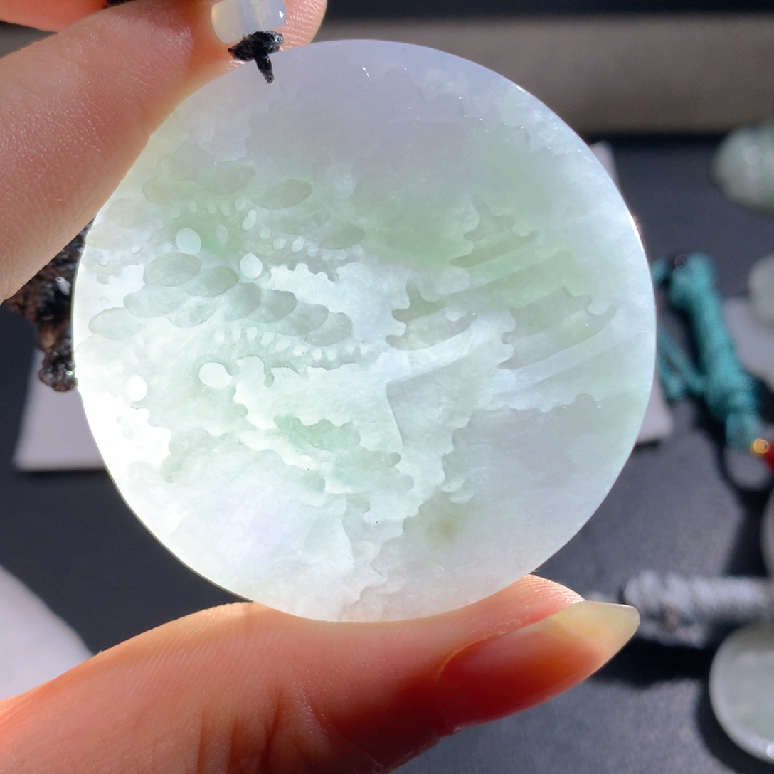 翡翠未镶嵌颈饰翡翠