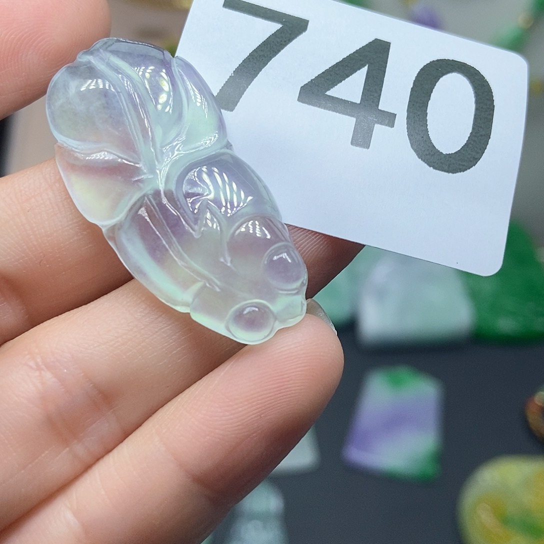 翡翠吊坠(赠链)未镶嵌