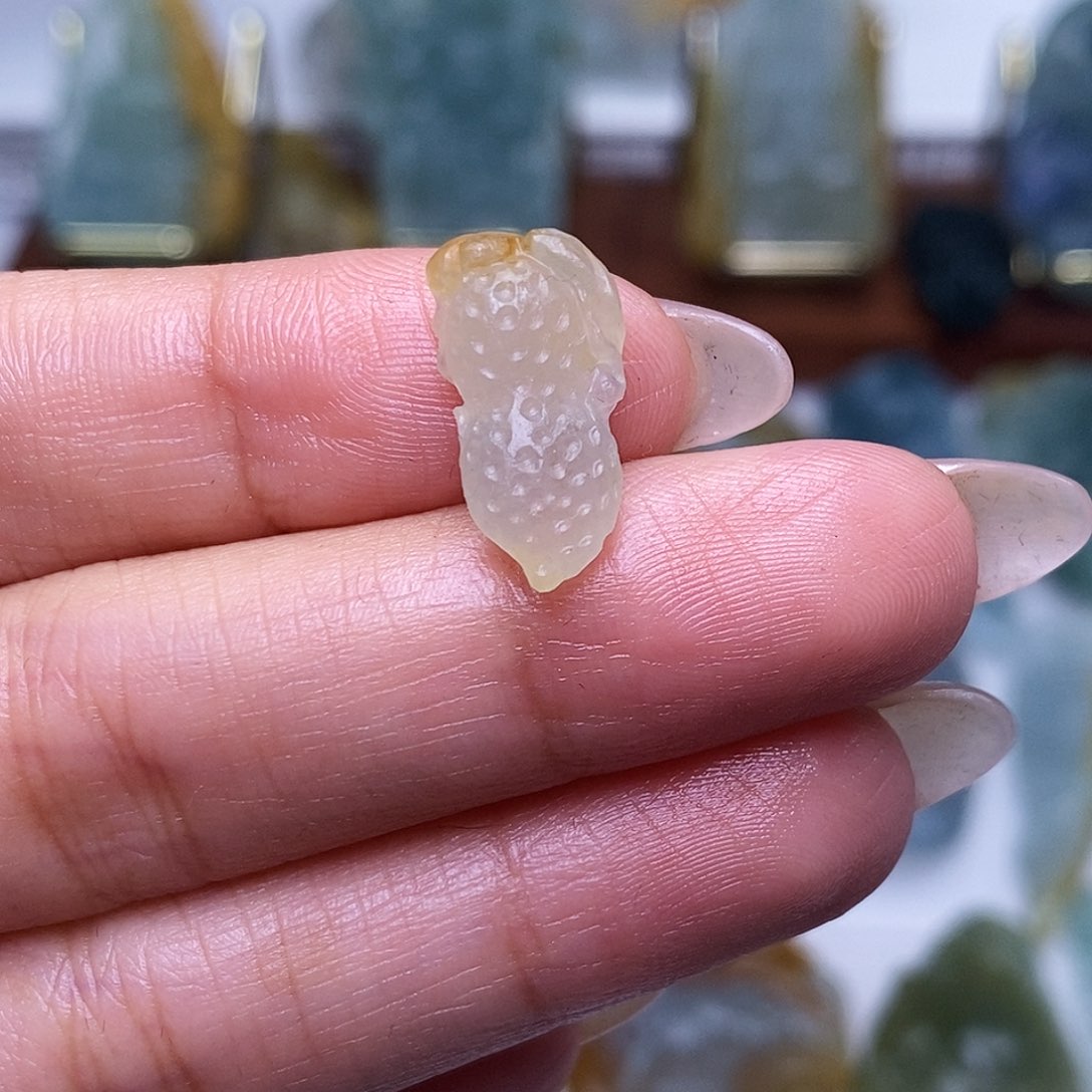 定制翡翠未镶嵌毛货
