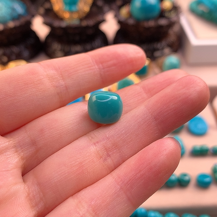 绿松石配饰未镶嵌