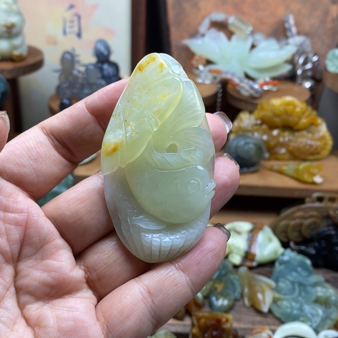蛇纹石玉未镶嵌吊坠(不含链)