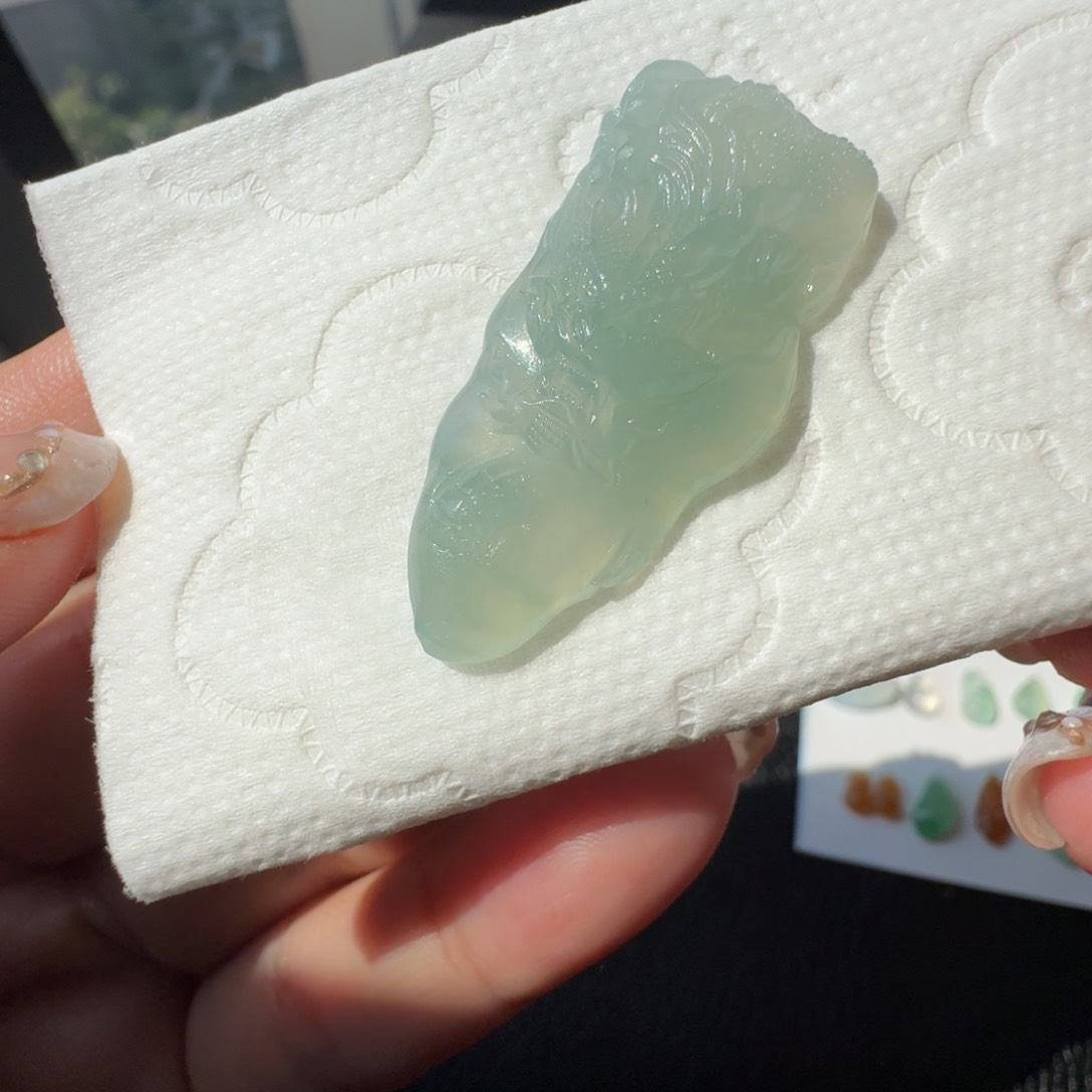 定制翡翠未镶嵌冰蓝龙牌