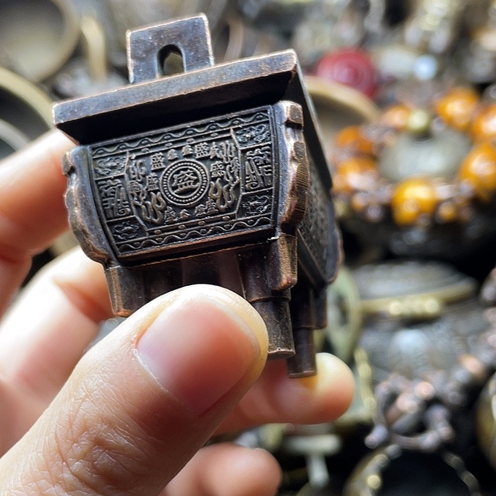 全是铜铜铜器铜器