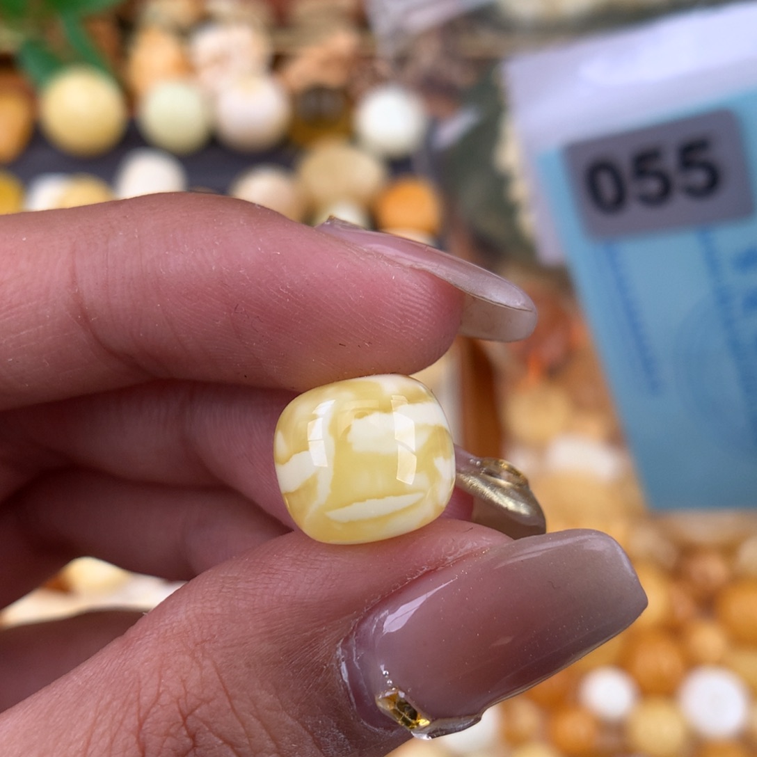 琥珀珠宝奇石未镶嵌12