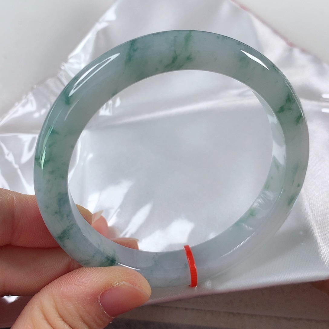 翡翠手镯未镶嵌⑨⑤