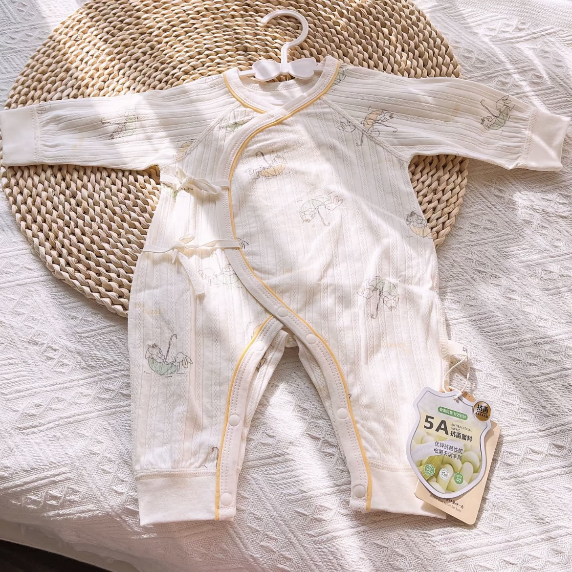 春夏纯棉A类新生儿连体衣蝴蝶衣哈衣爬服连体衣闭裆男女宝婴童