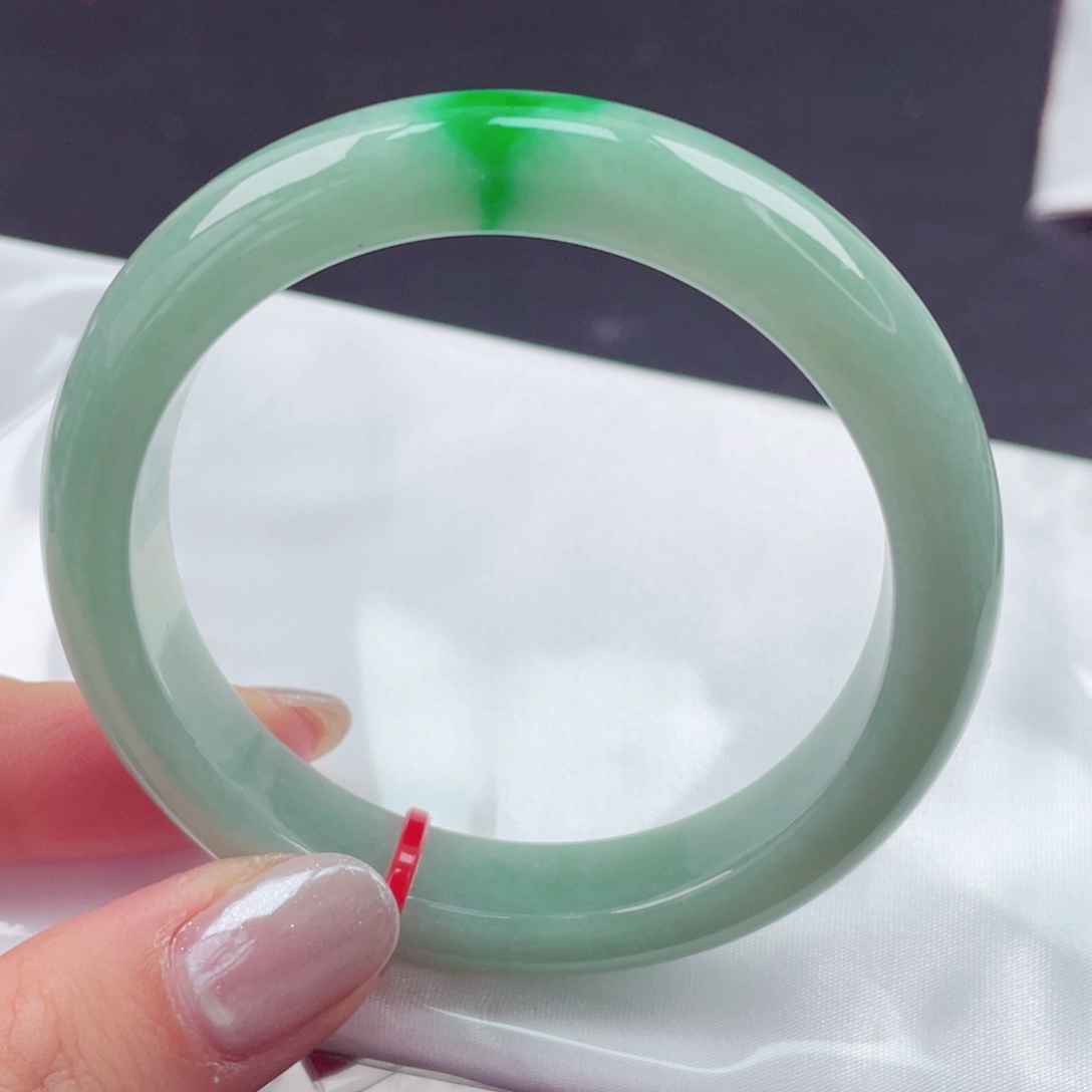 翡翠未镶嵌手镯54圈口