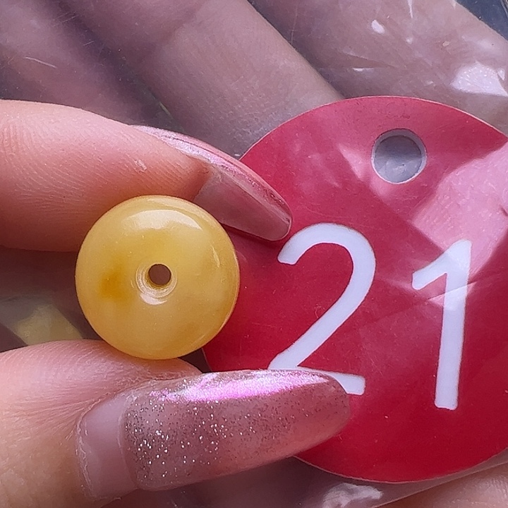 未镶嵌蜜蜡裸石微瑕13mm墩子