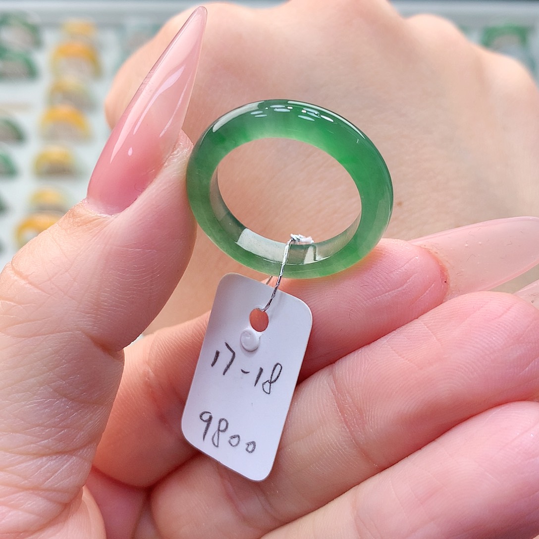 翡翠戒指未镶嵌17.18号